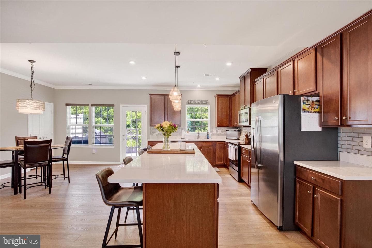 182 Mohegan Drive photo 6