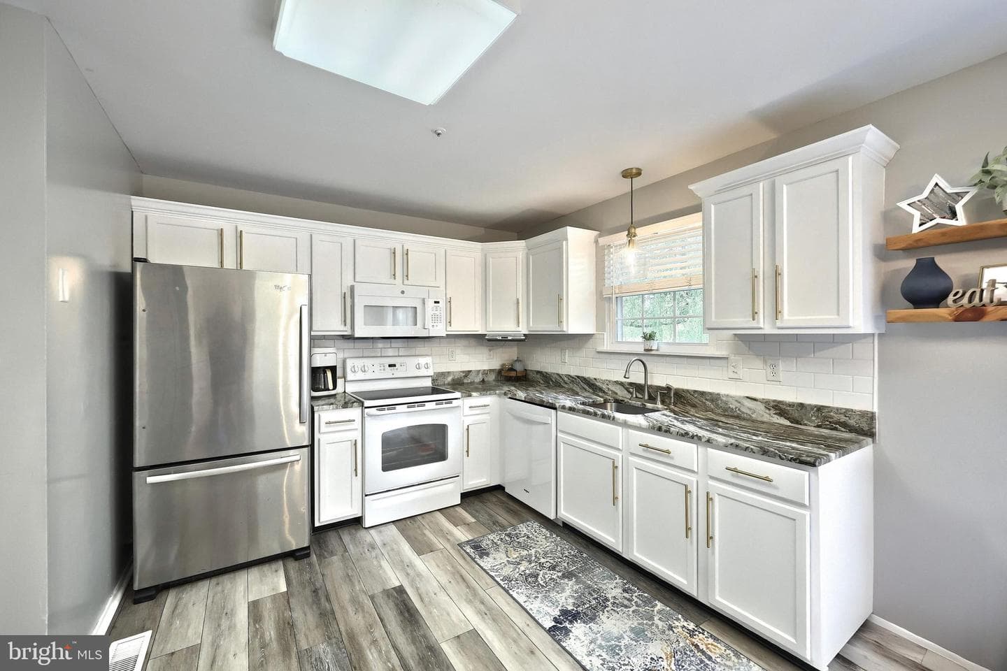 1232 Splashing Brook Drive photo 12