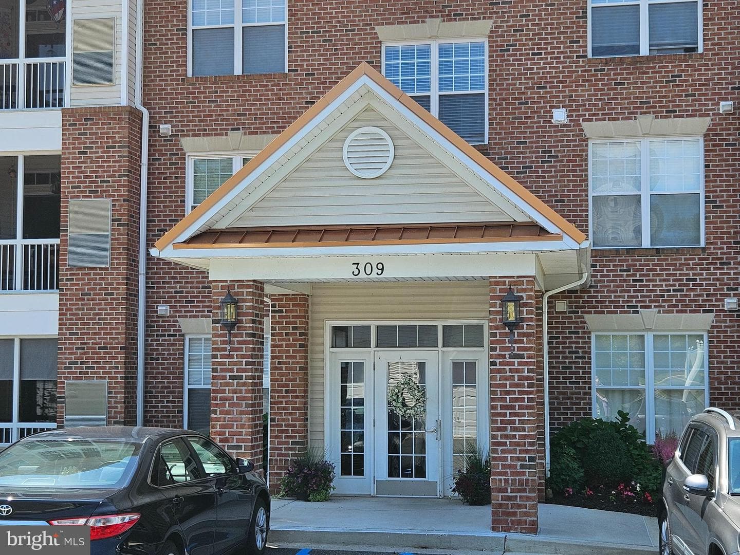 309 Tiree Court #203 photo 2