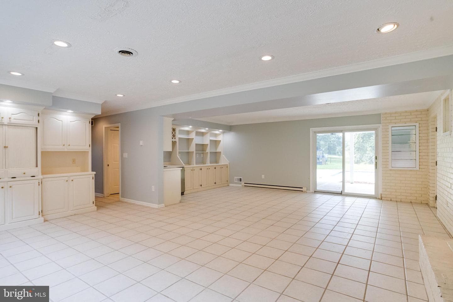302 Tulane Court photo 43