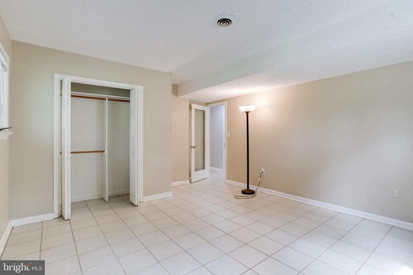 302 Tulane Court photo 55