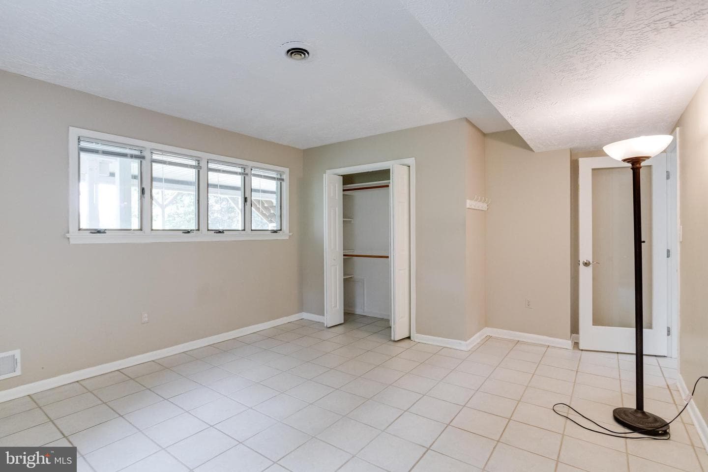 302 Tulane Court photo 56