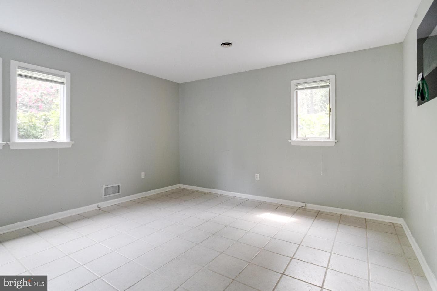 302 Tulane Court photo 57