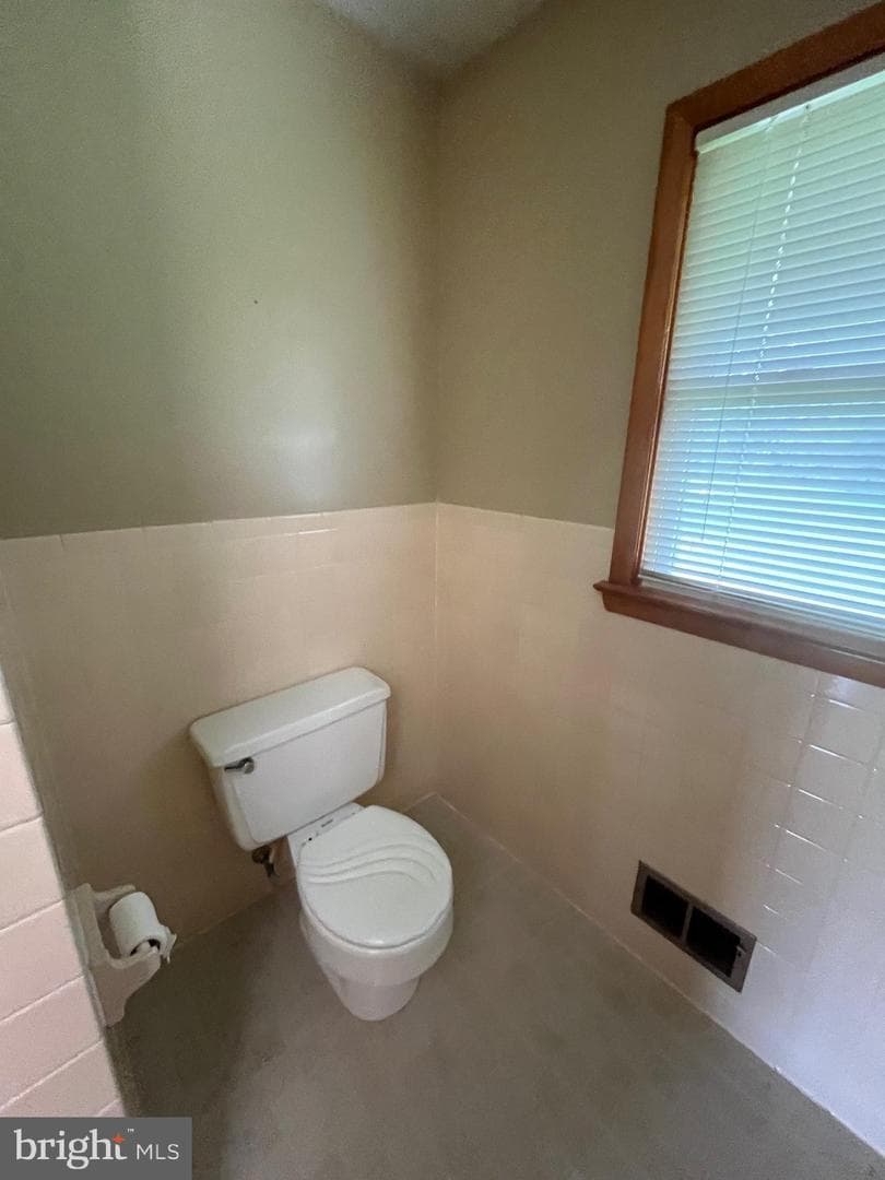 2402 Shelburne Place photo 14