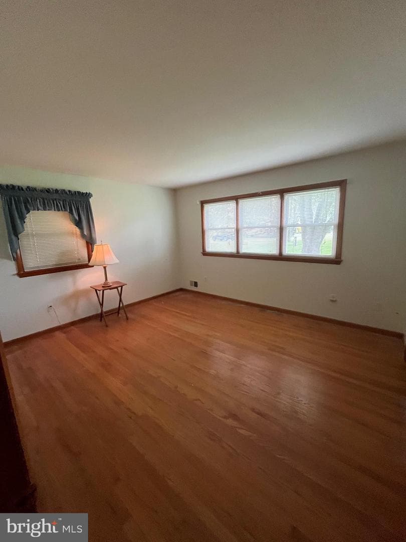 2402 Shelburne Place photo 16