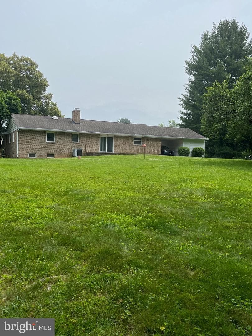 2402 Shelburne Place photo 7