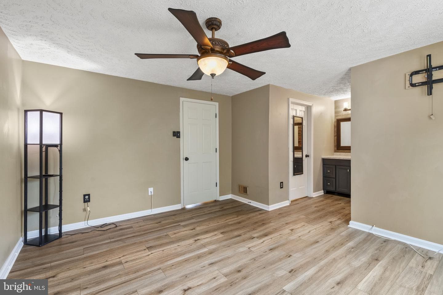 3210 Split Oak Court photo 13