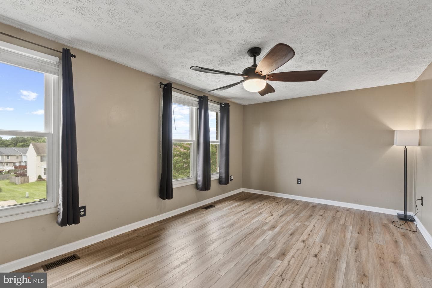 3210 Split Oak Court photo 9