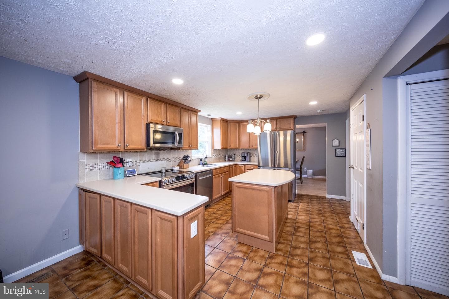 1651 Kreitler Valley Road photo 4