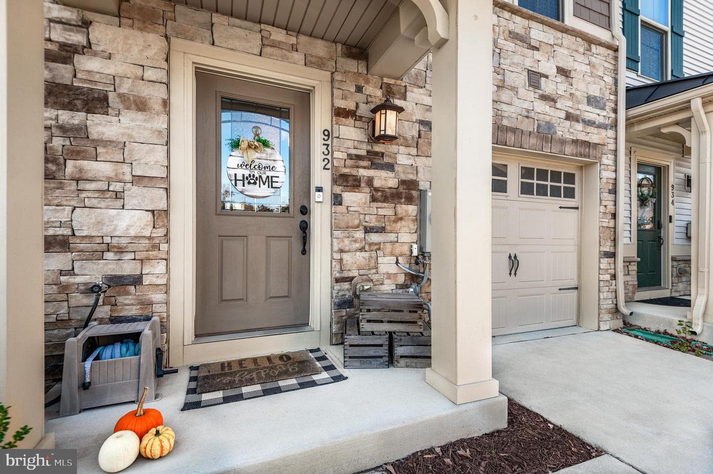 932 Dawes Court photo 4
