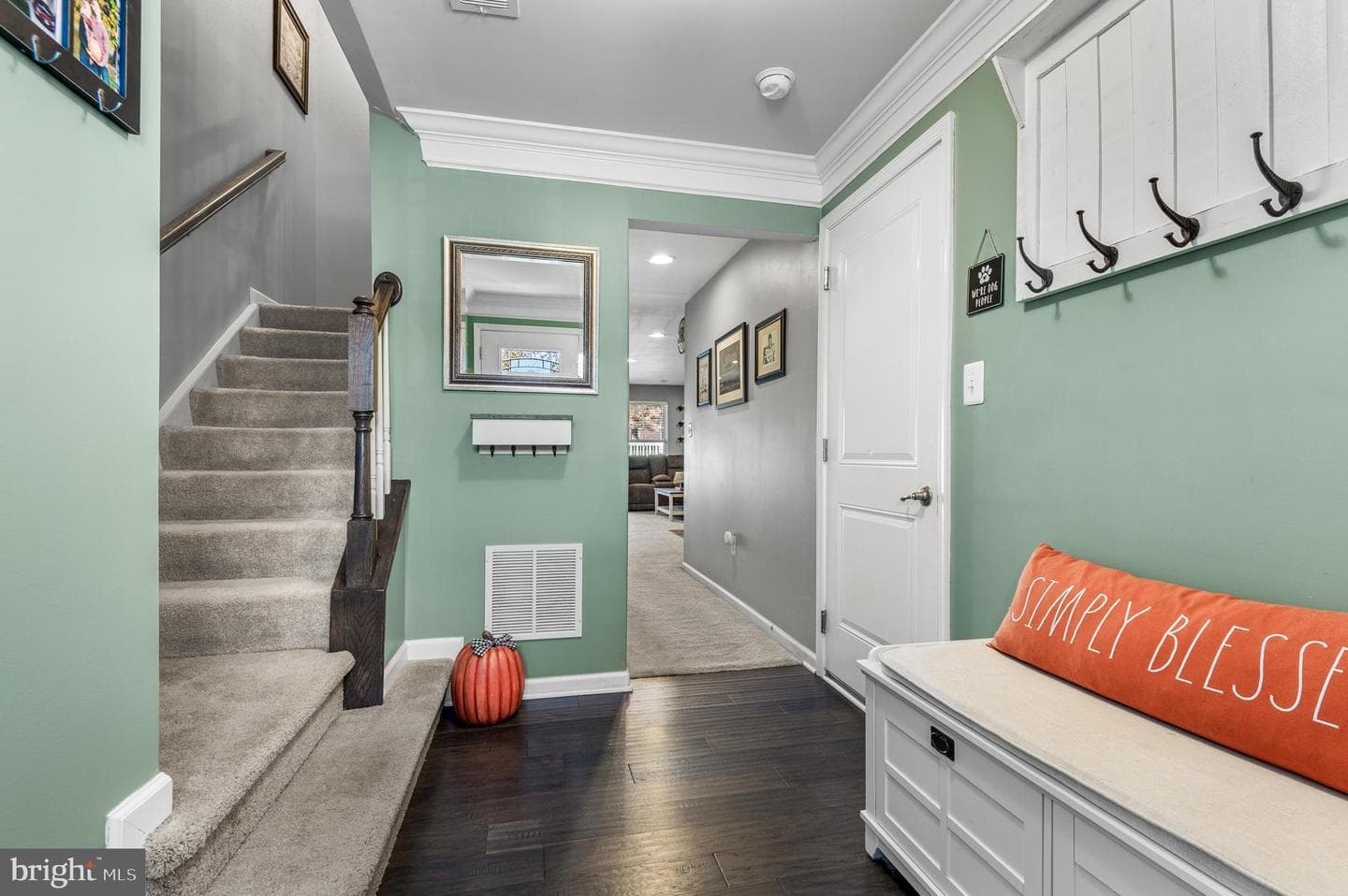 932 Dawes Court photo 7