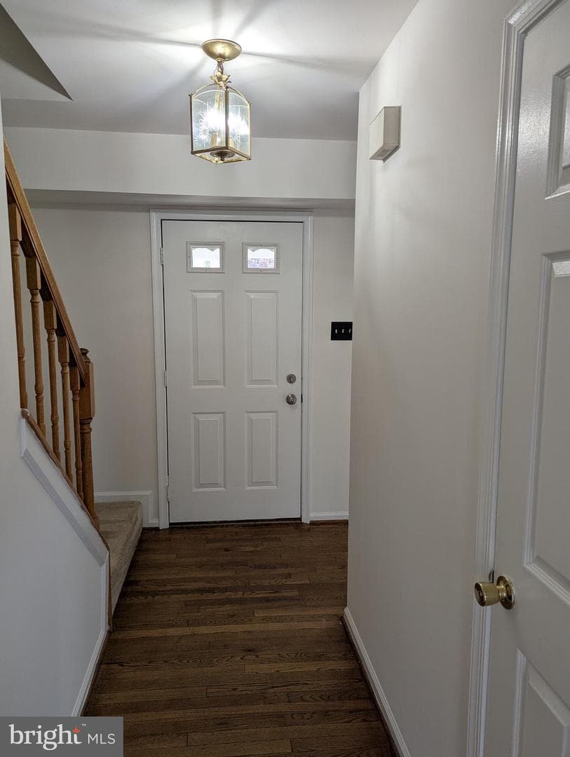 332 Hill Court photo 11