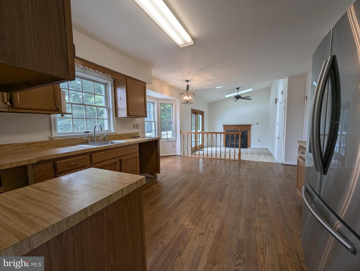 332 Hill Court photo 15
