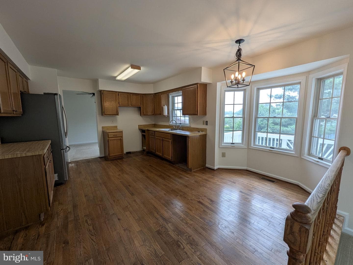 332 Hill Court photo 16