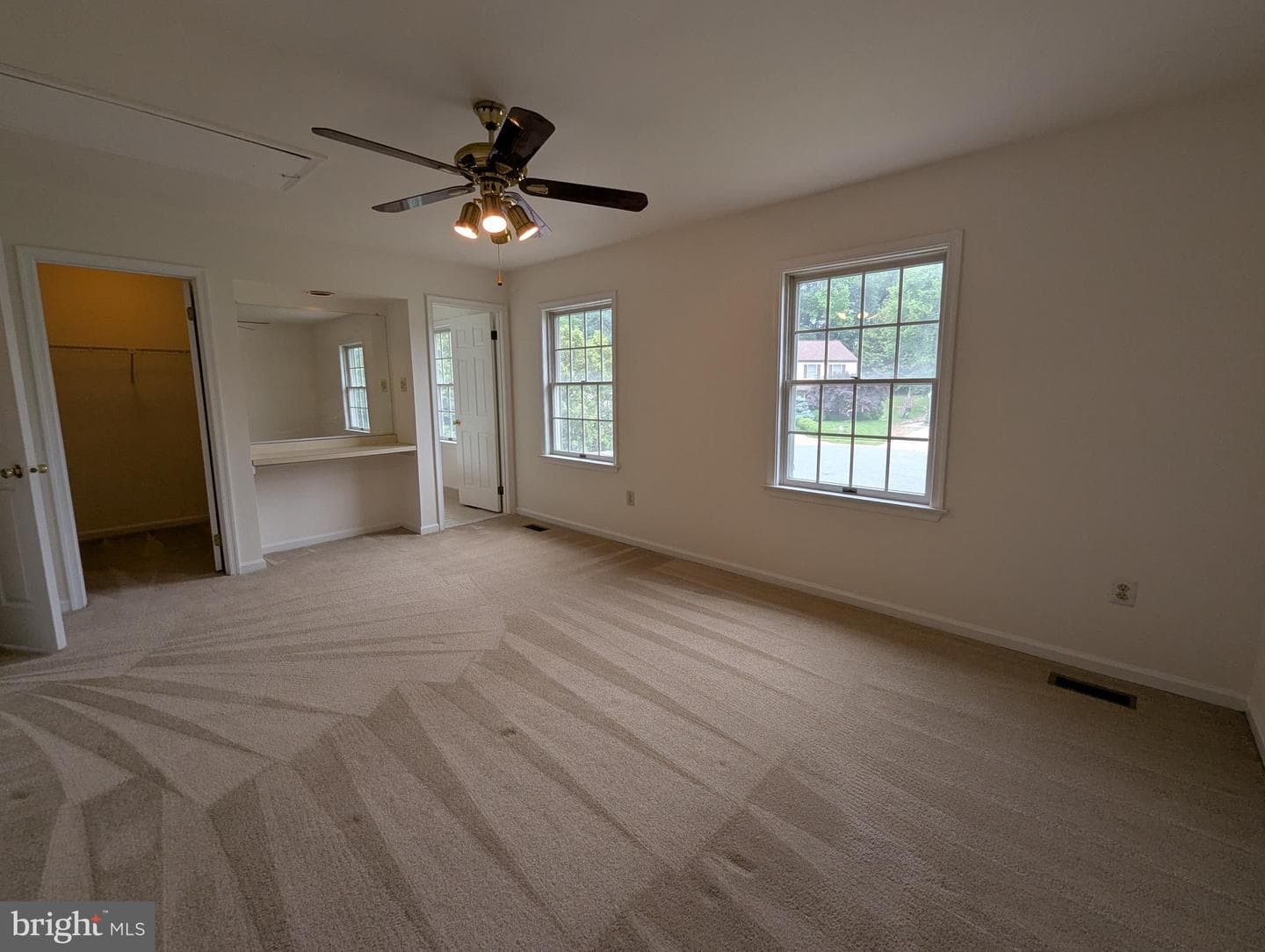 332 Hill Court photo 27