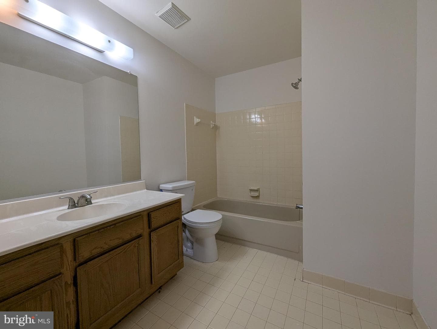 332 Hill Court photo 29