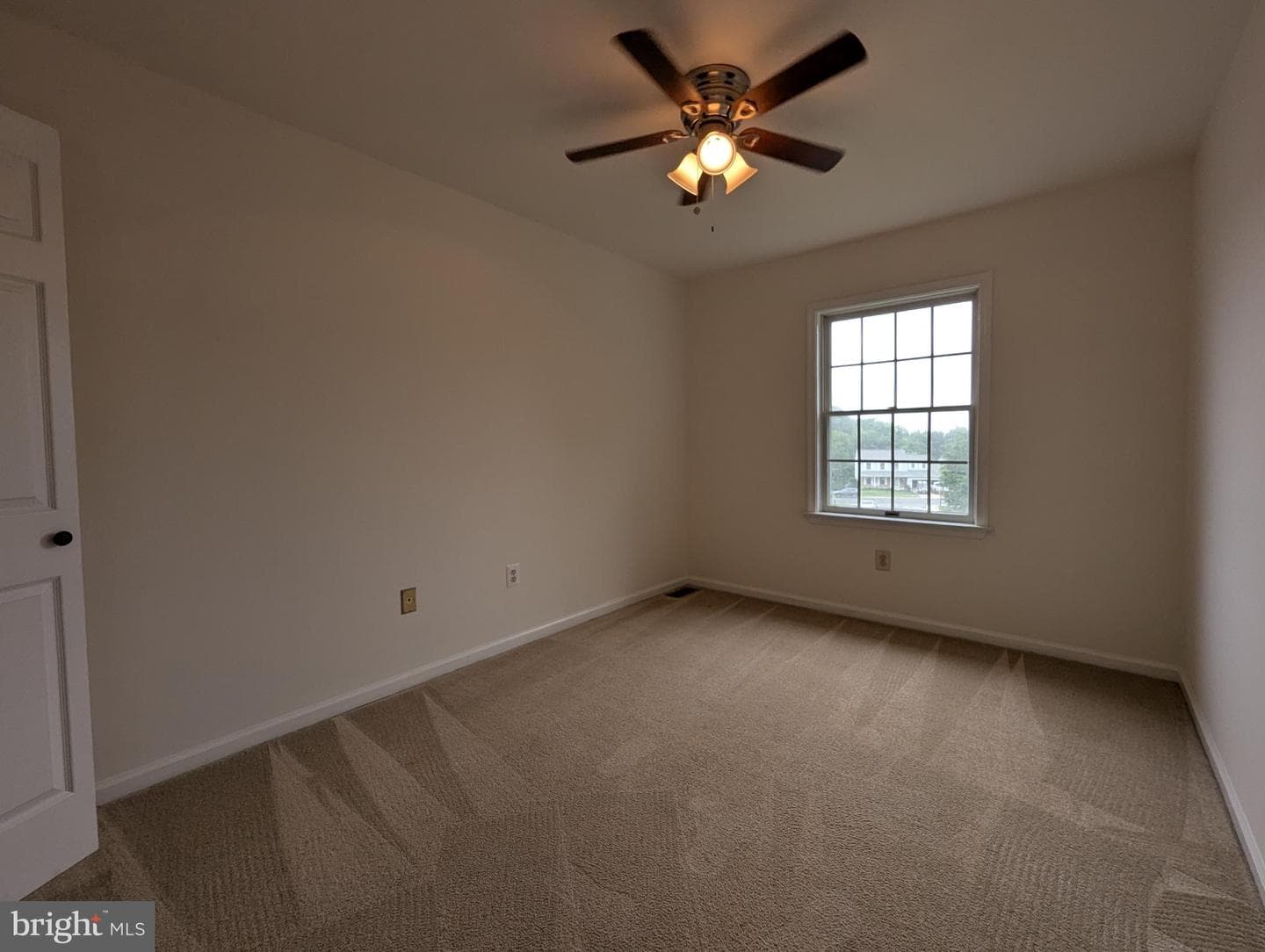 332 Hill Court photo 30