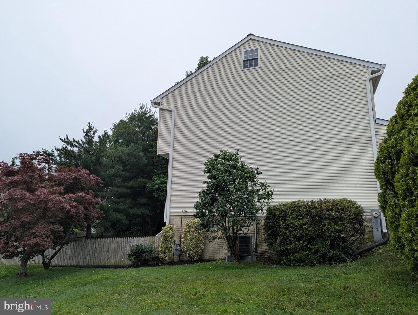 332 Hill Court photo 4