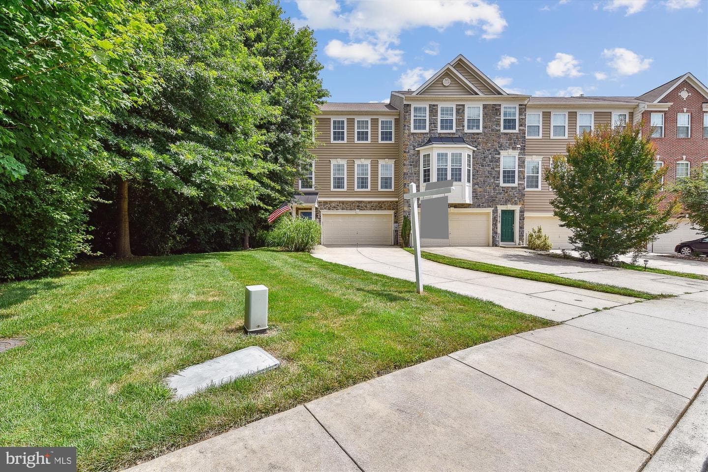 1614 Livingston Drive photo 2