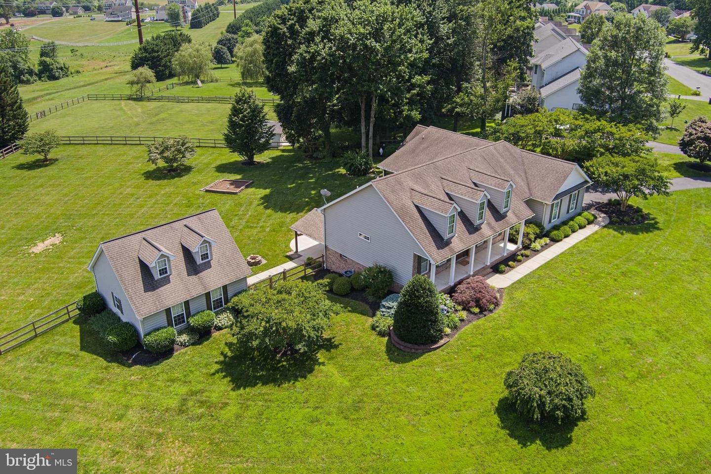 1322 Wiley Oak Drive photo 2
