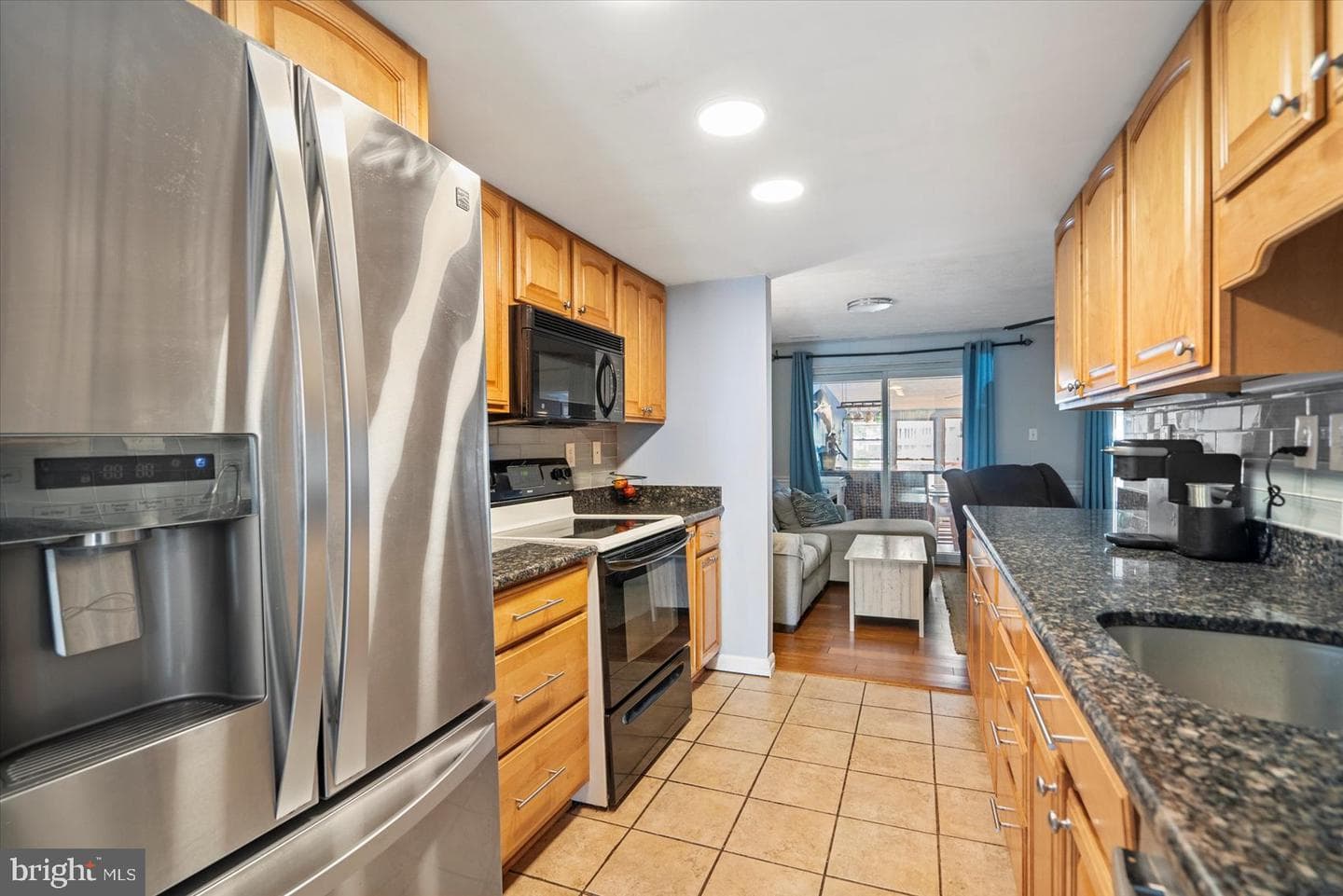 128 Breakwater Court photo 21