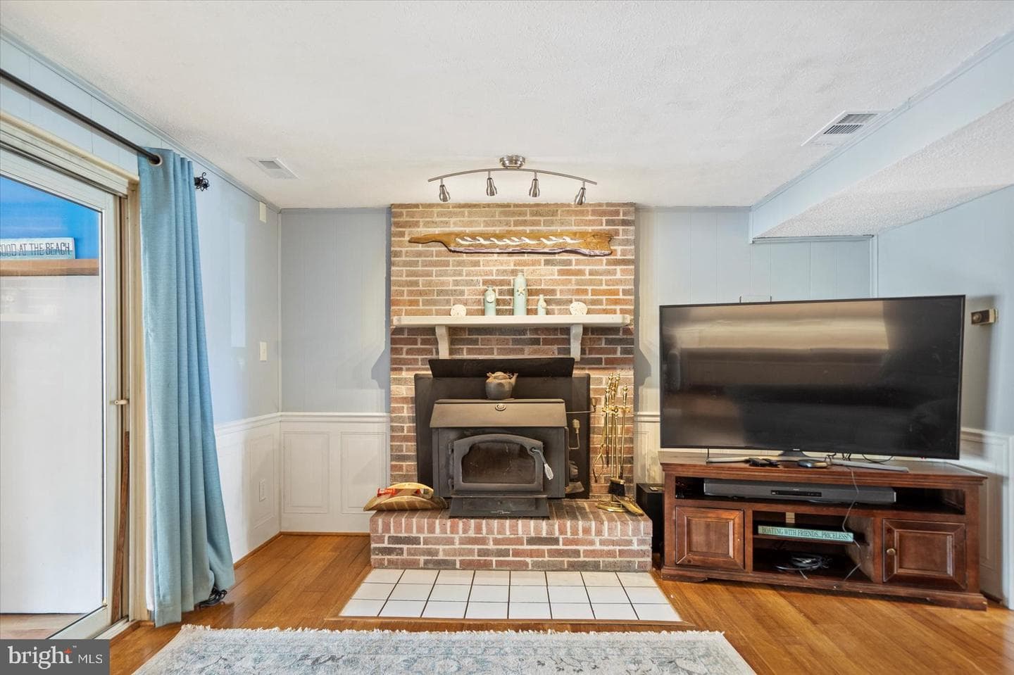 128 Breakwater Court photo 23