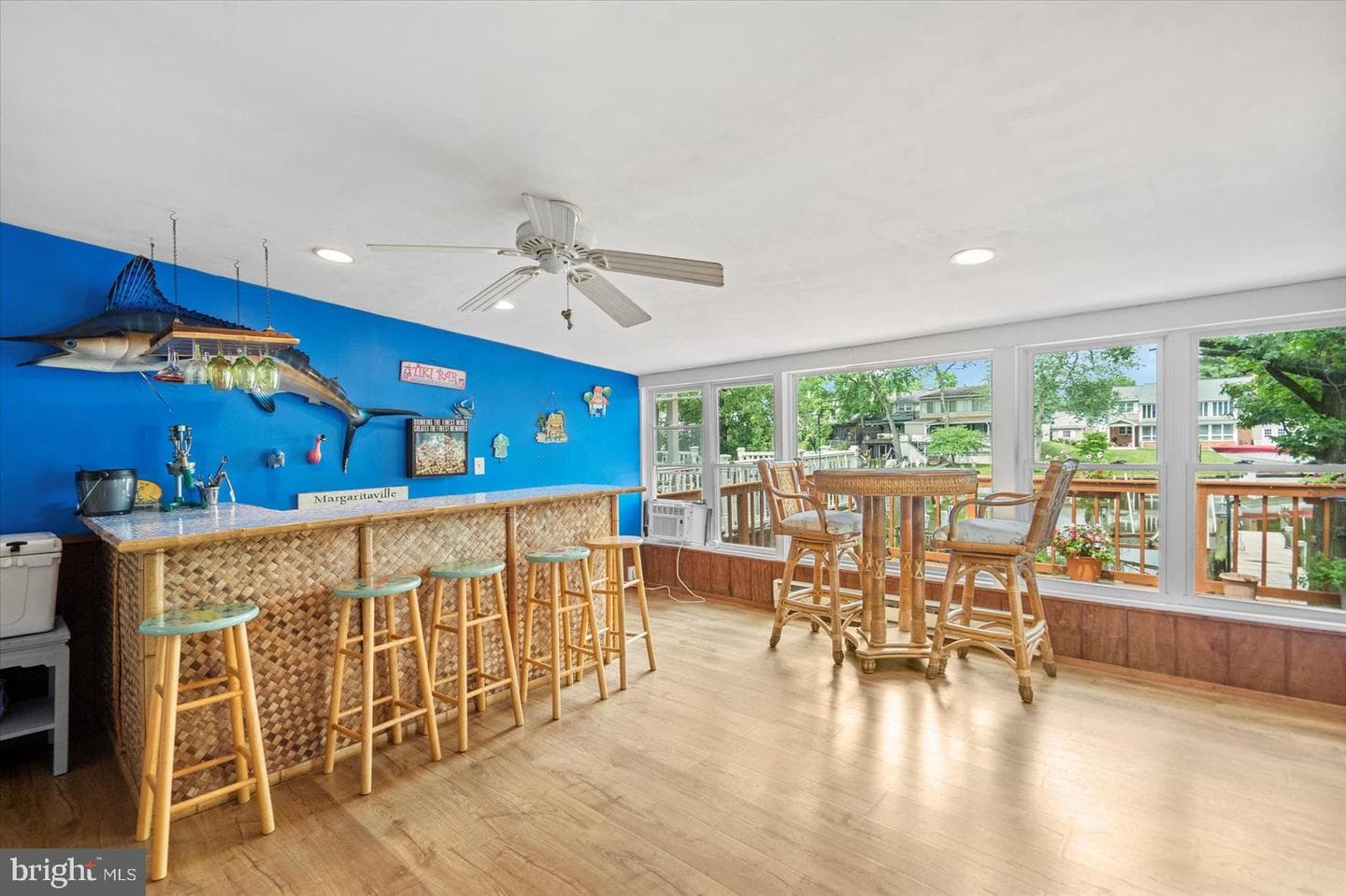 128 Breakwater Court photo 27