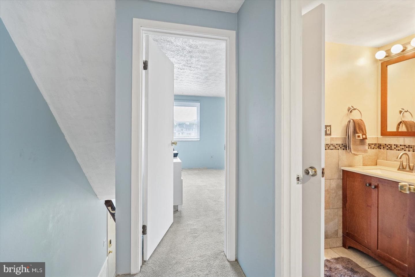 128 Breakwater Court photo 38