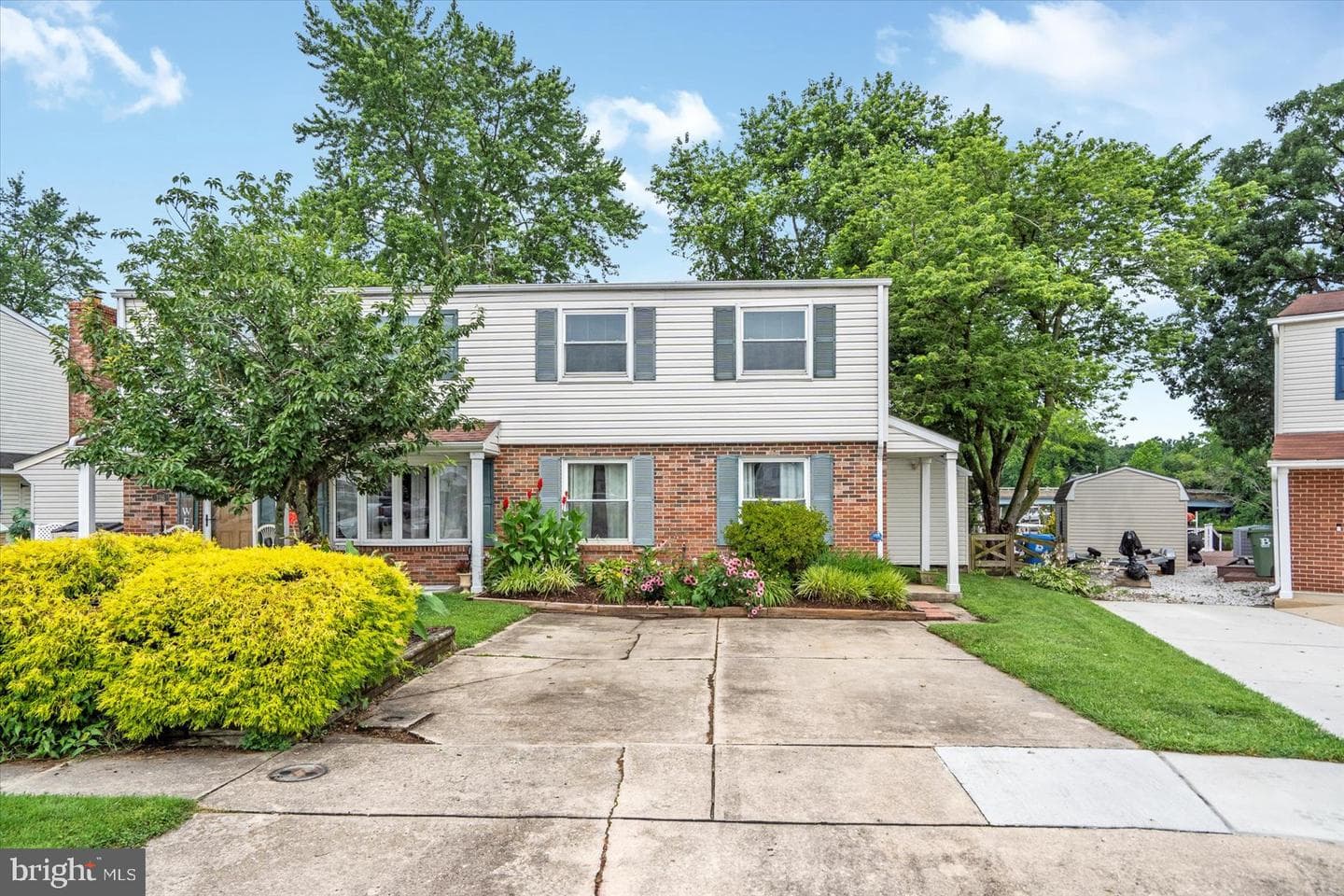 128 Breakwater Court photo 4