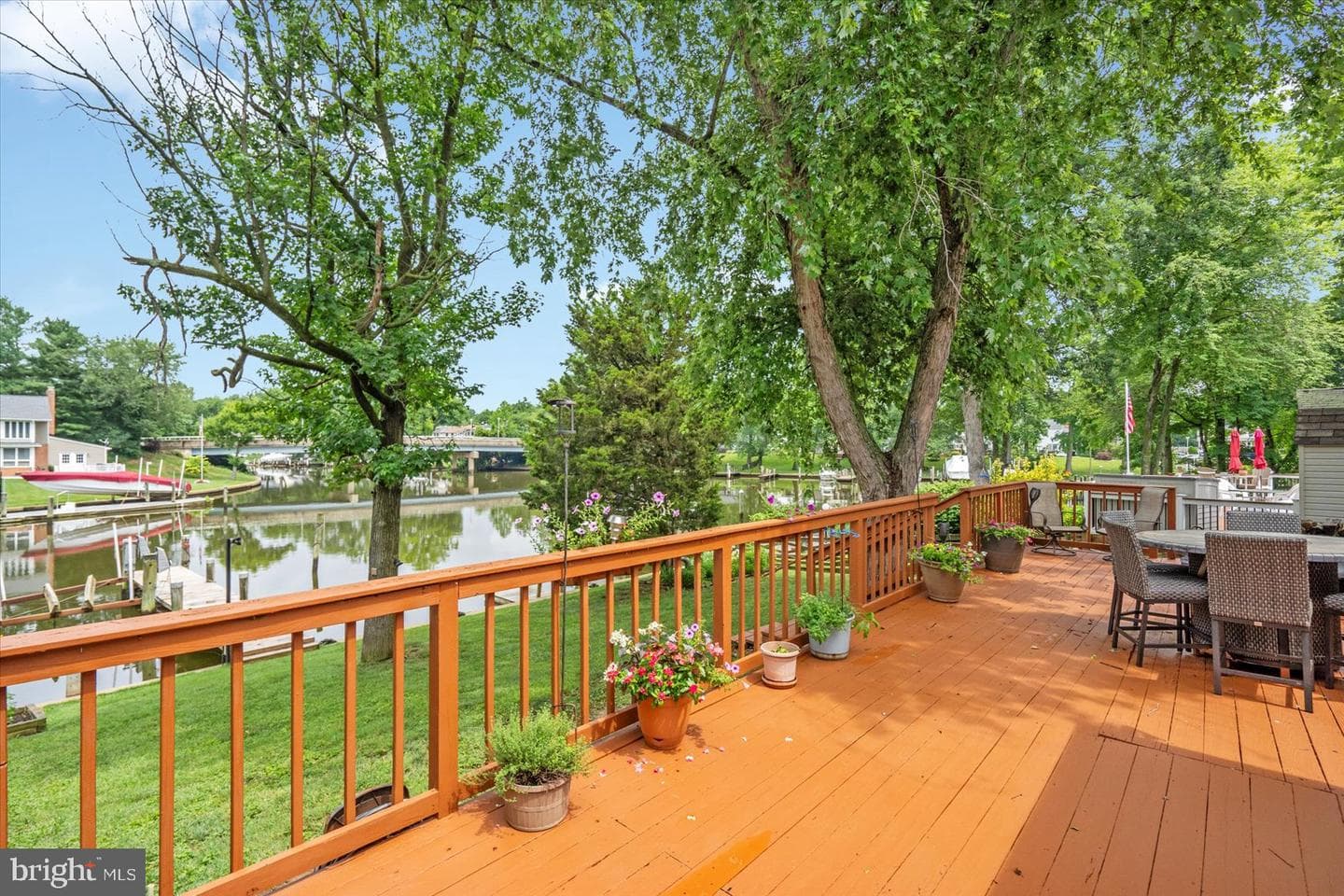 128 Breakwater Court photo 9