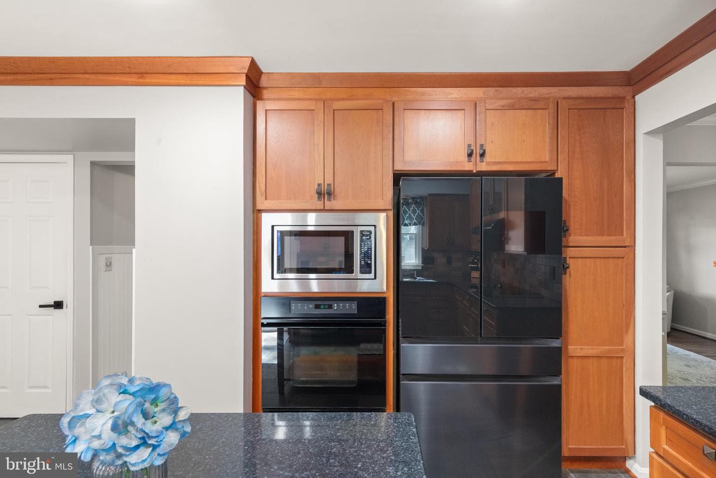 1401 Emily Court E photo 13