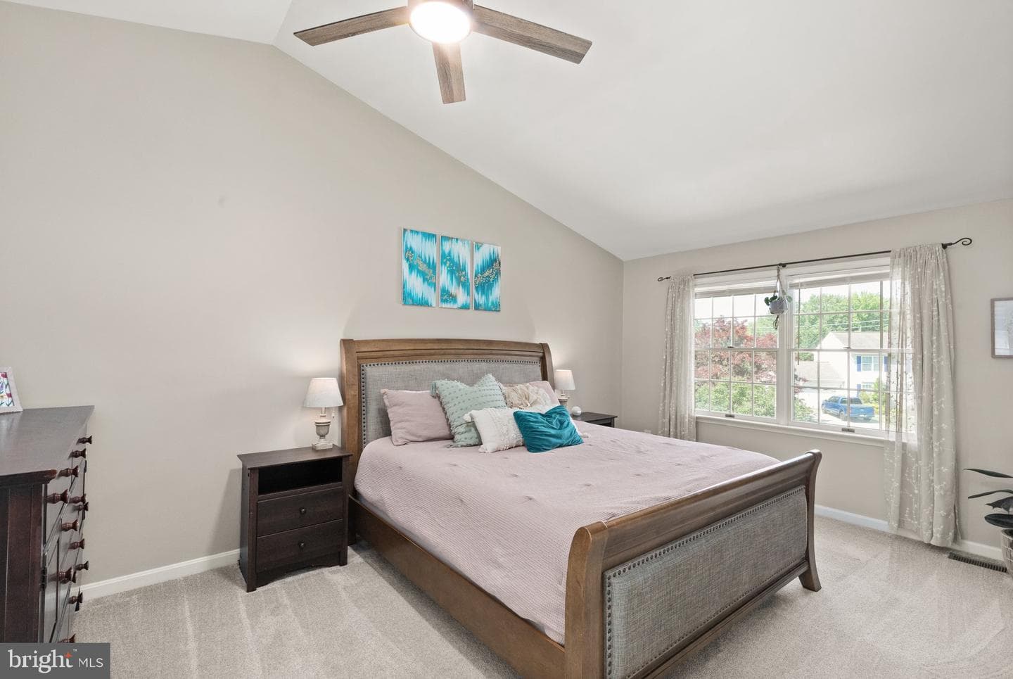 1401 Emily Court E photo 17