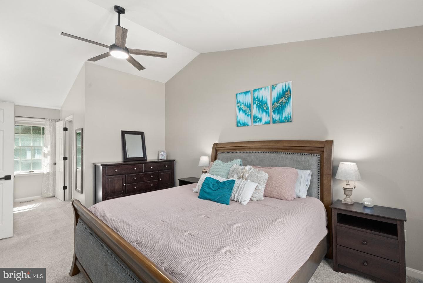 1401 Emily Court E photo 18