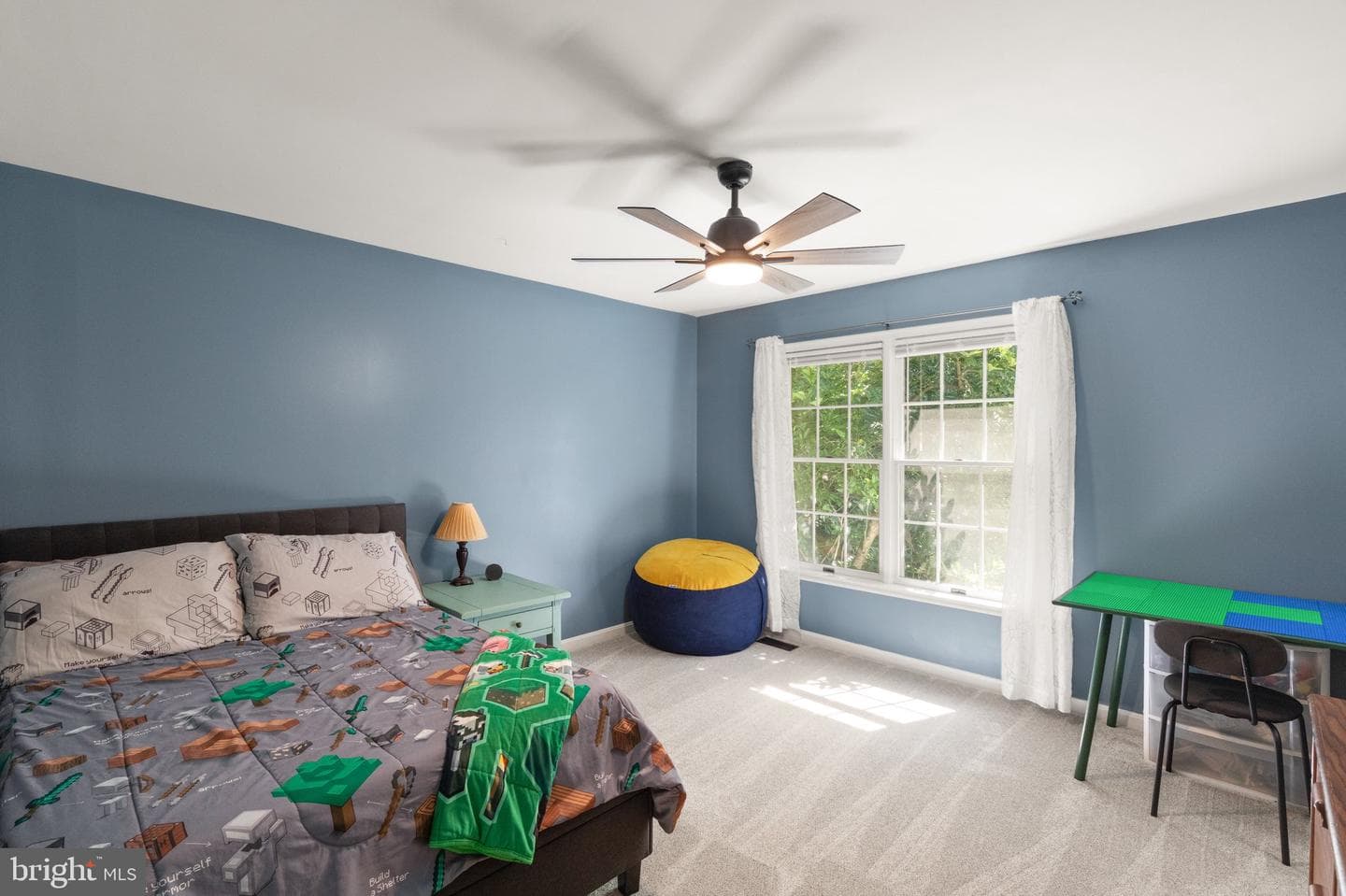 1401 Emily Court E photo 26