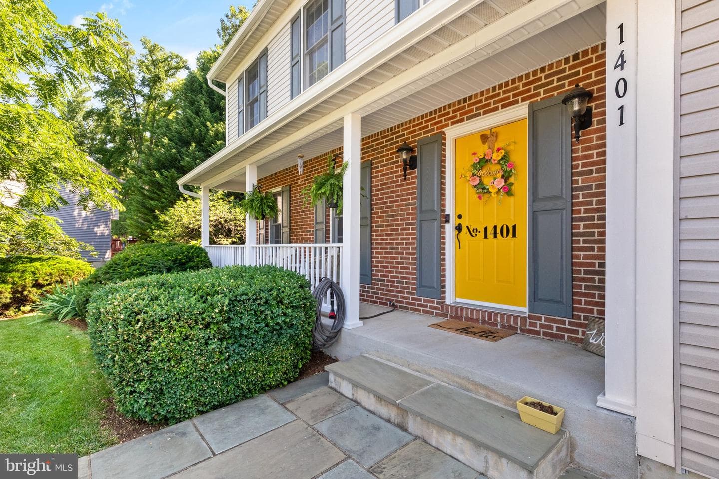 1401 Emily Court E photo 3
