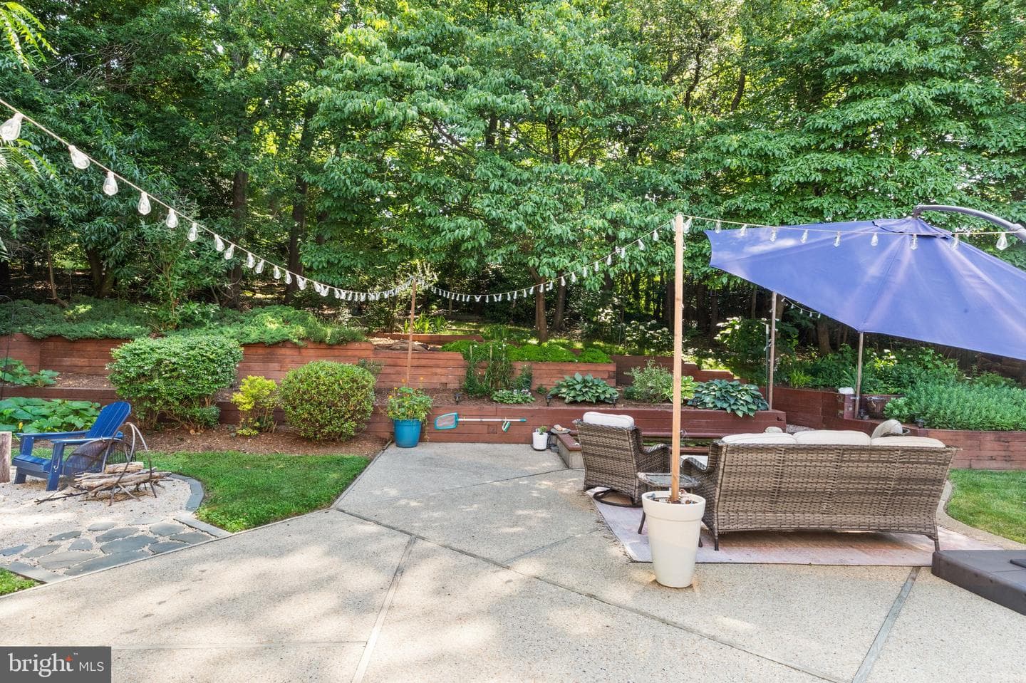 1401 Emily Court E photo 32
