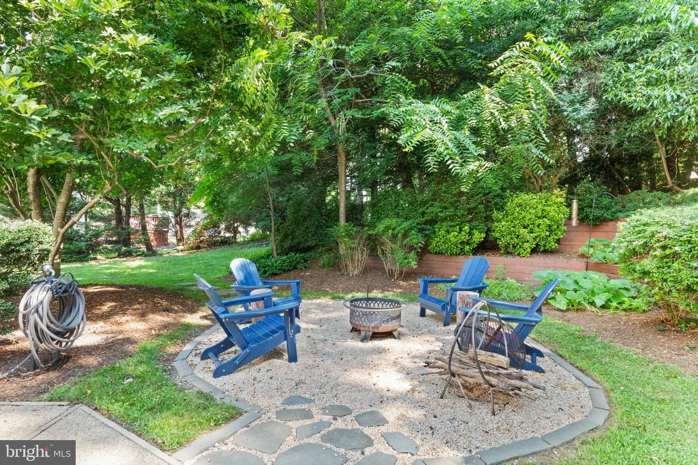 1401 Emily Court E photo 33