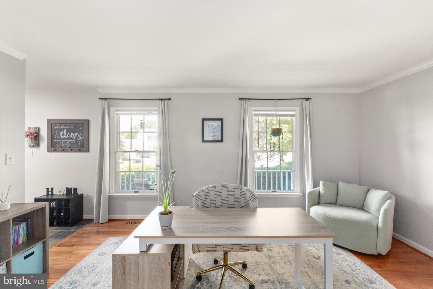 1401 Emily Court E photo 5