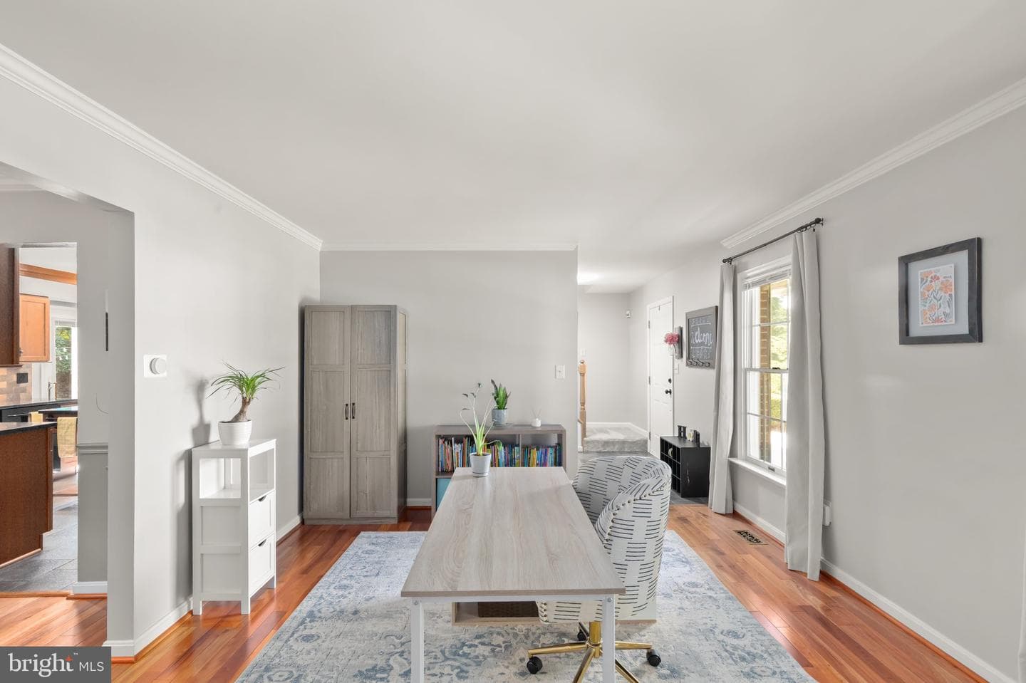 1401 Emily Court E photo 6