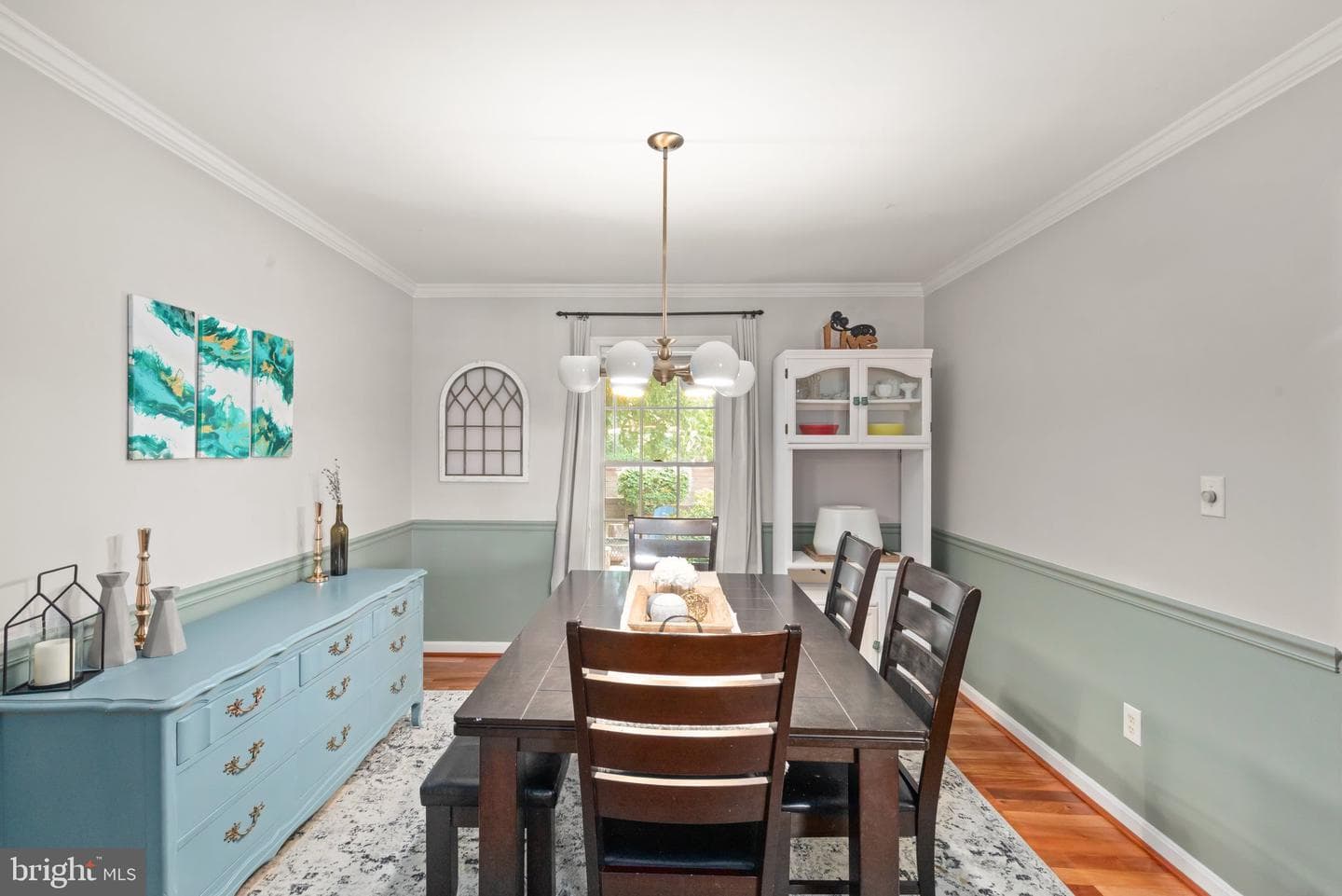 1401 Emily Court E photo 7