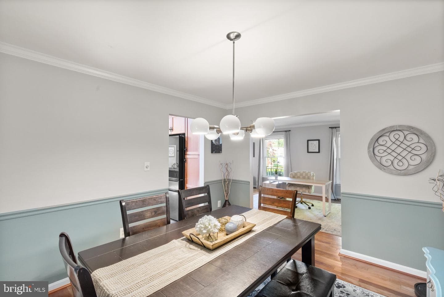 1401 Emily Court E photo 8