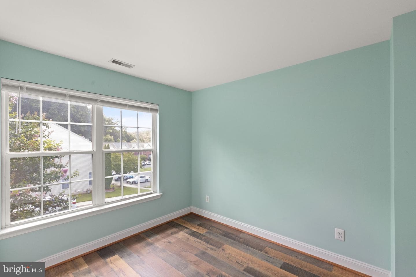 638 Berwick Court photo 26