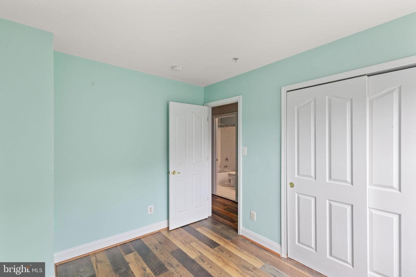 638 Berwick Court photo 27