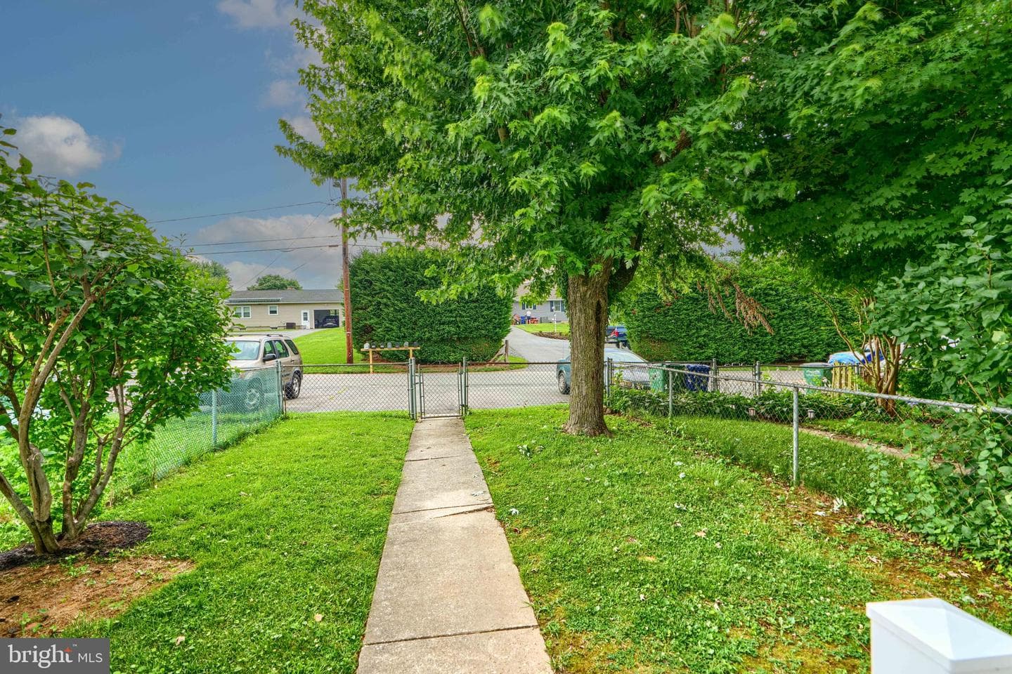 177 Farm Road photo 34