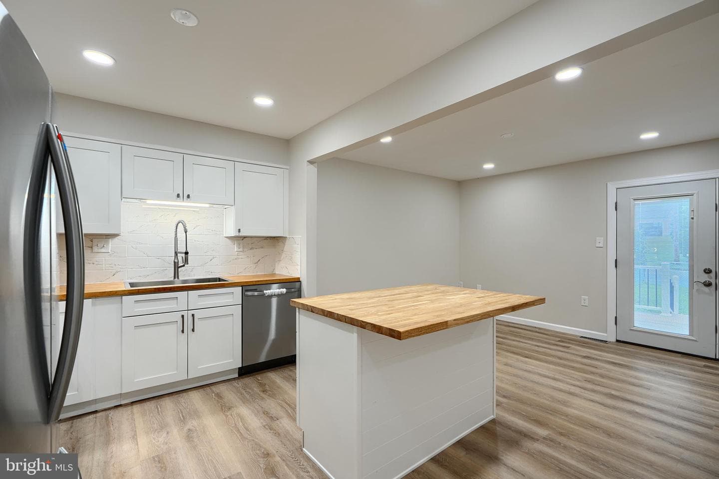 177 Farm Road photo 7