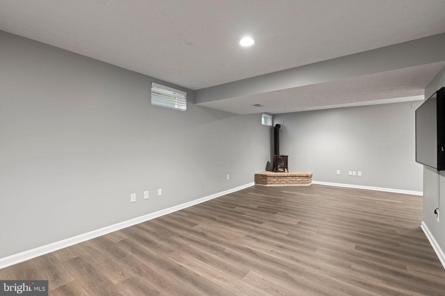 501 Chesley Court photo 40
