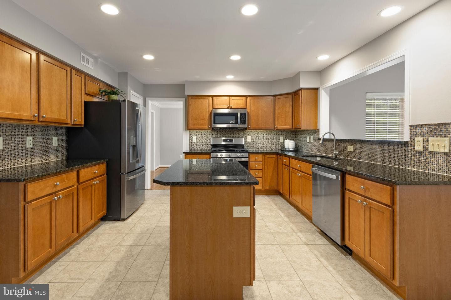 501 Chesley Court photo 8