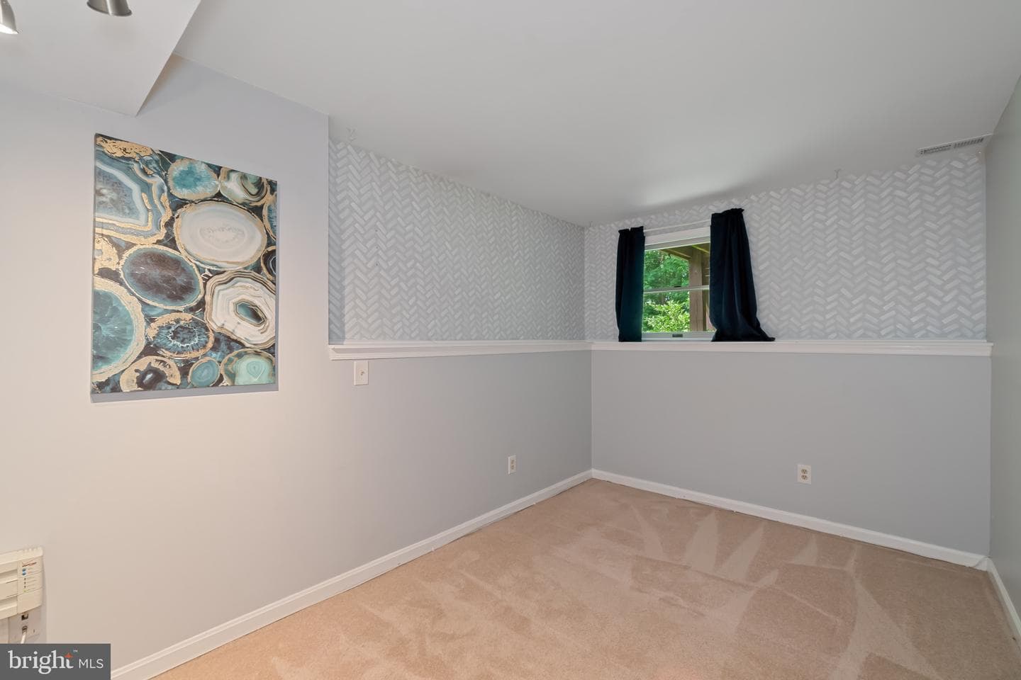 422 Dellcrest Drive photo 23