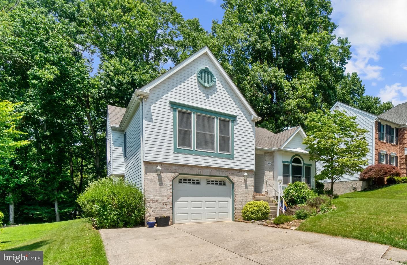 422 Dellcrest Drive photo 33