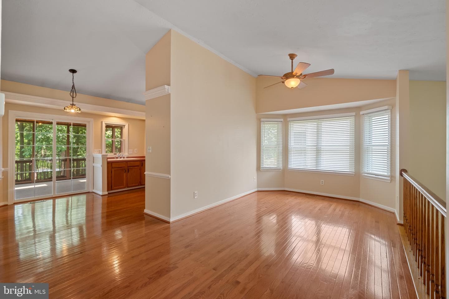 422 Dellcrest Drive photo 7